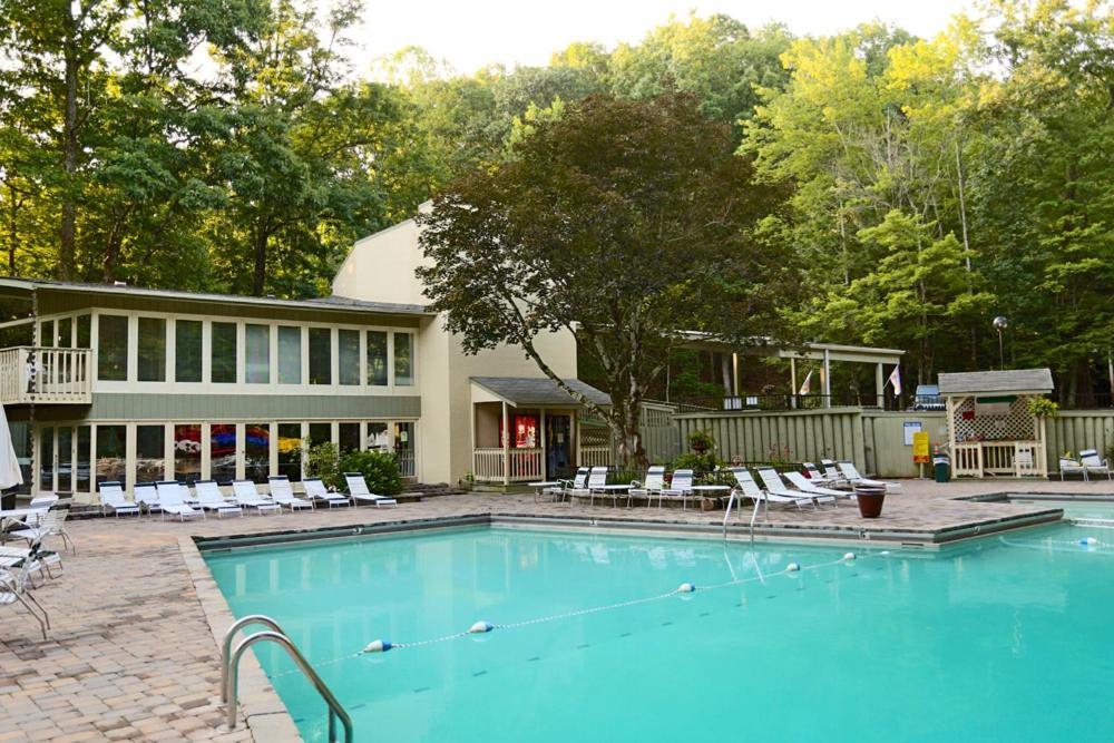 Daya, Hot Tub, Pool Table, 1089 Of Free Attraction Tickets For Each Paid Day, Dollywood And More! Gatlinburg Oda fotoğraf